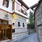 查尔米酒店 酒店