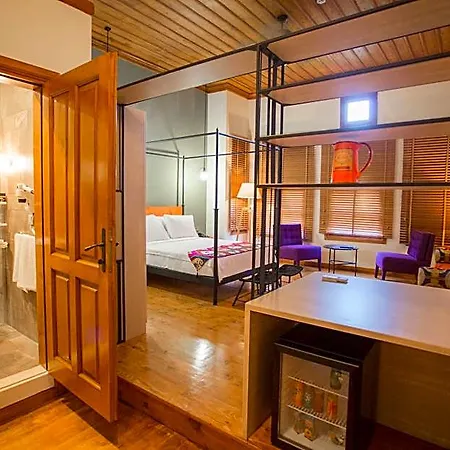 Hotel Char Me
