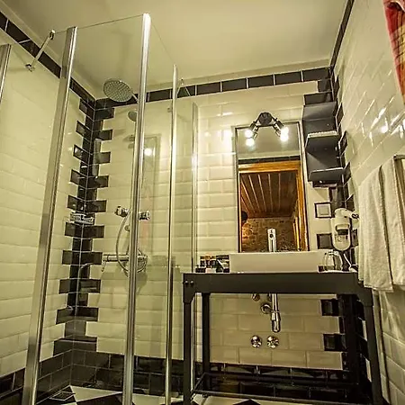 Char Me Hotel 4*